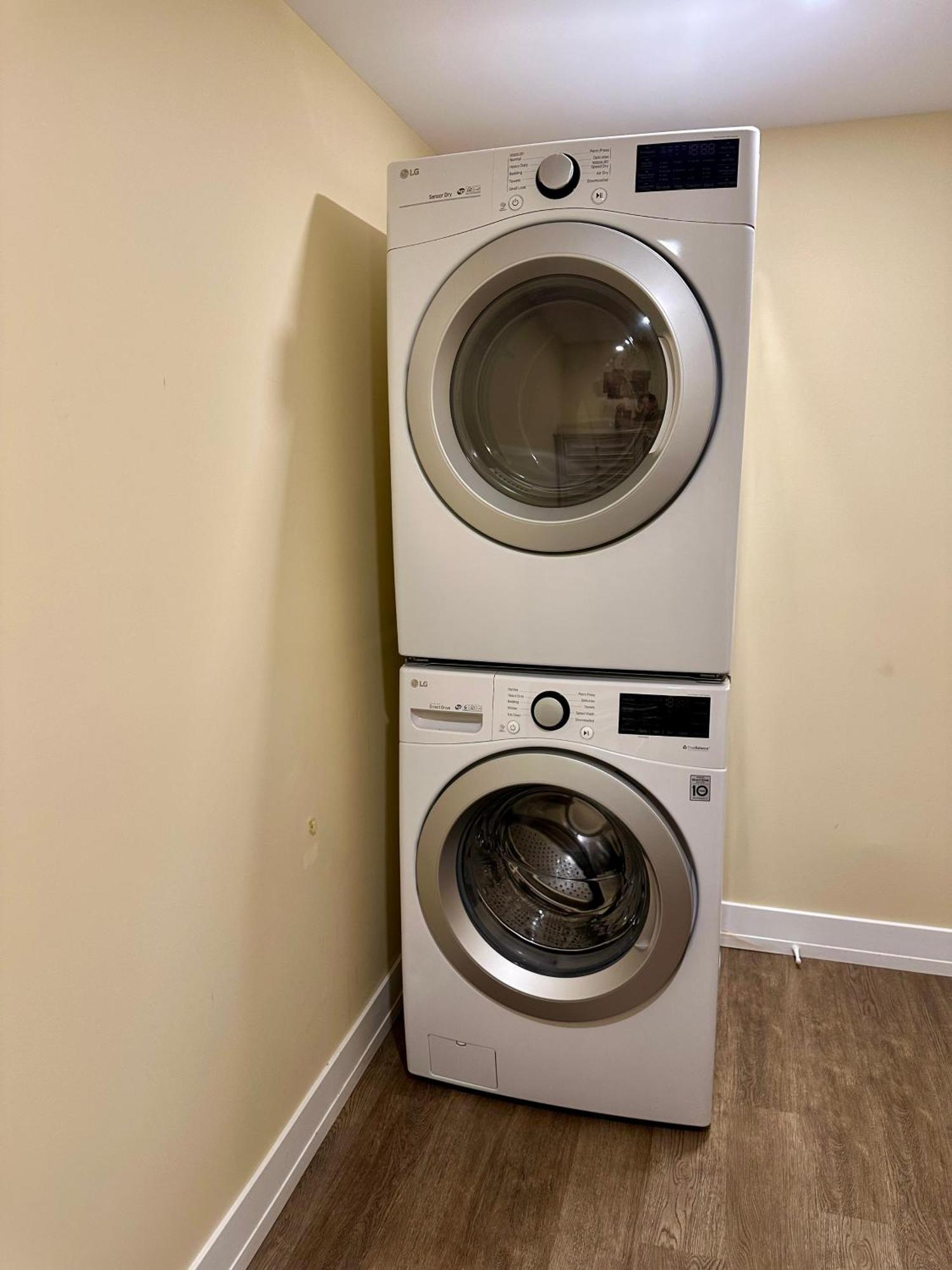 Apartament Luxurious Basement Retreat Charlottetown Zewnętrze zdjęcie