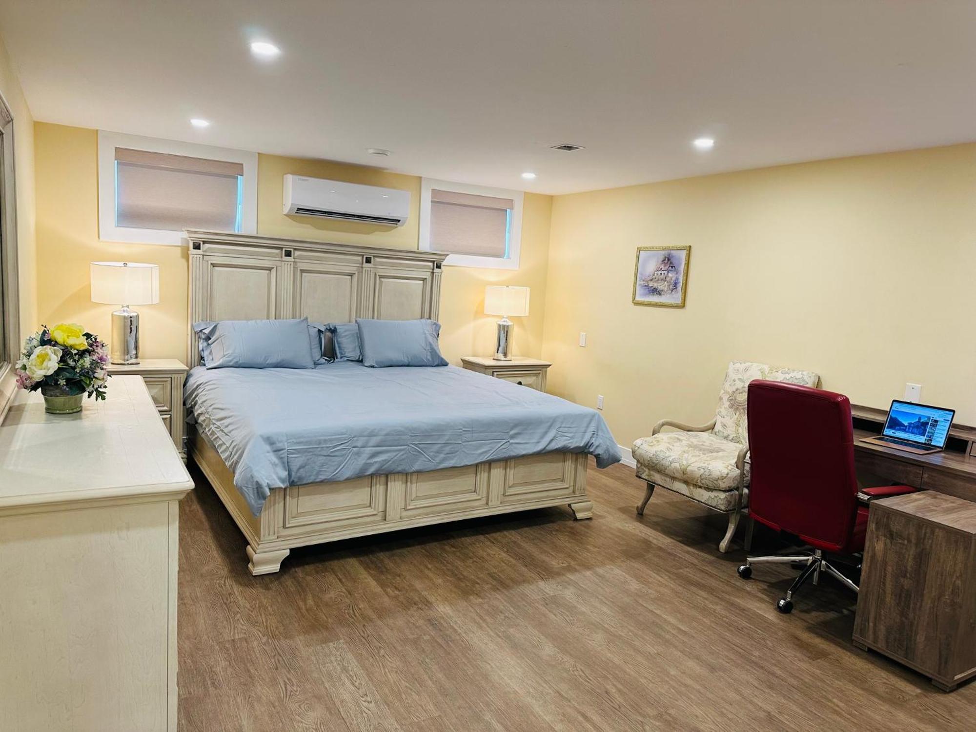 Apartament Luxurious Basement Retreat Charlottetown Zewnętrze zdjęcie